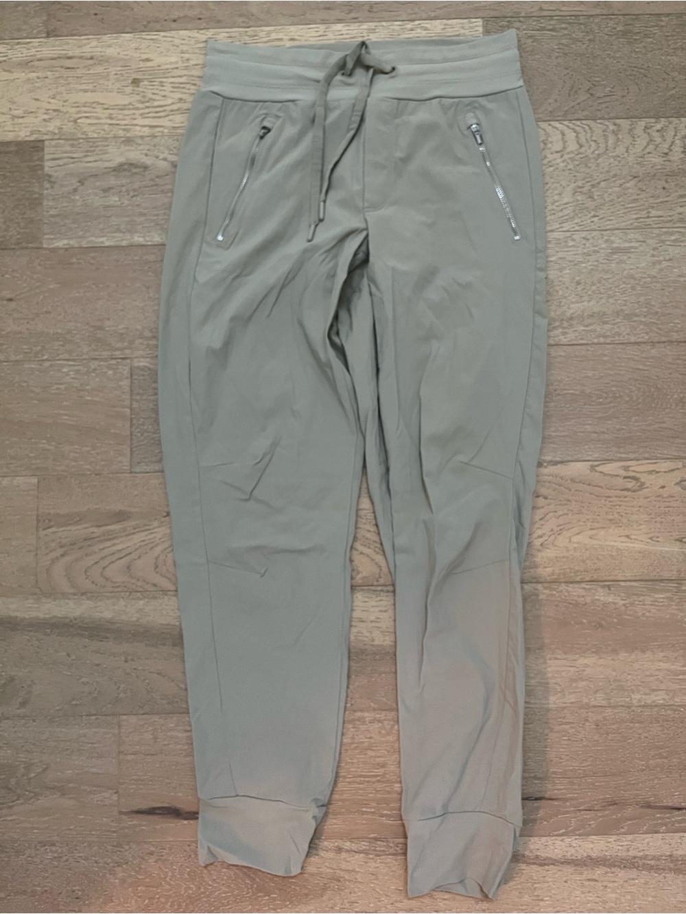 Athleta Women’s Khaki Trekkie North Jogger Pants